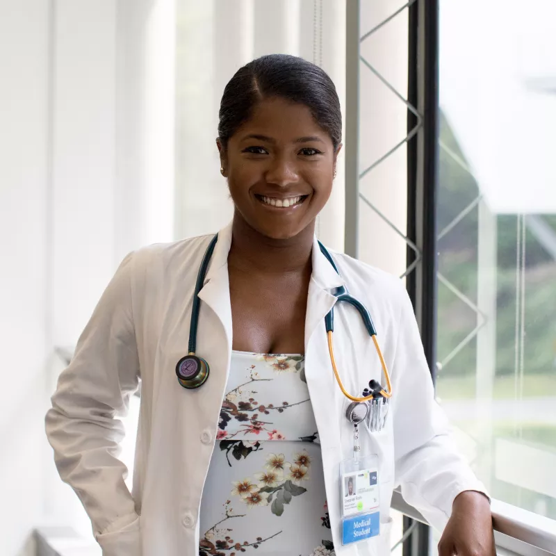 Sheantel Reihl, UCSF medical student