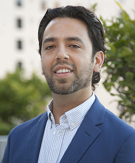 Photo of Dr. Javier Villanueva-Meyer